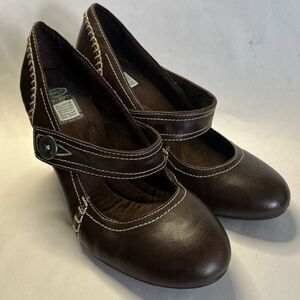 DrScholls brown women’s 2.5” chunk heals winner 9M comfortable one strap